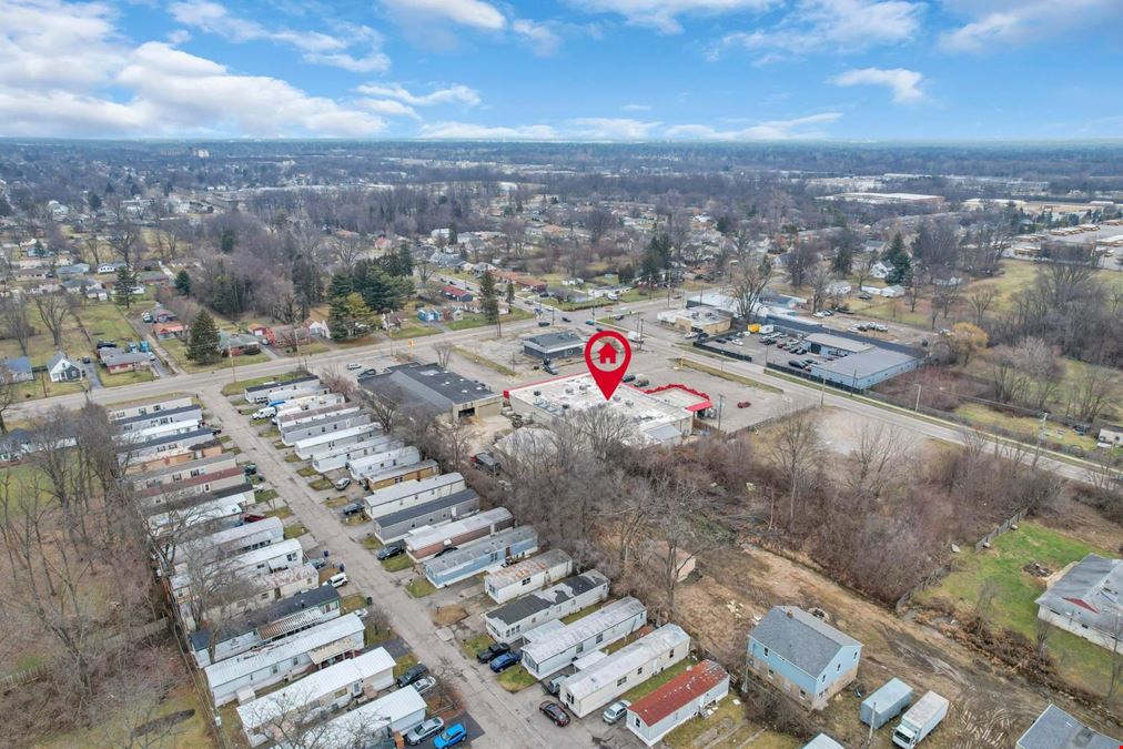 Southside Columbus laundromat, retail space, and drive-thru 1501-1511 Frebis Avenue