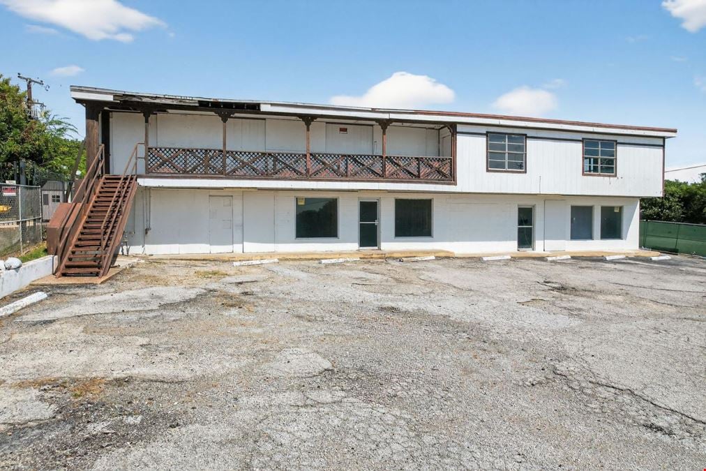 $1 Auction – ±6,592 SF Commercial Building | Dallas-Fort Worth MSA