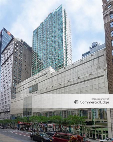 Preview of Retail space for Rent at 304 West 34th Street