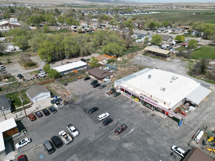 30 Commercial Ave