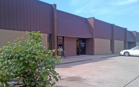 Preview of Industrial space for Rent at 33800-33812 Groesbeck Hwy