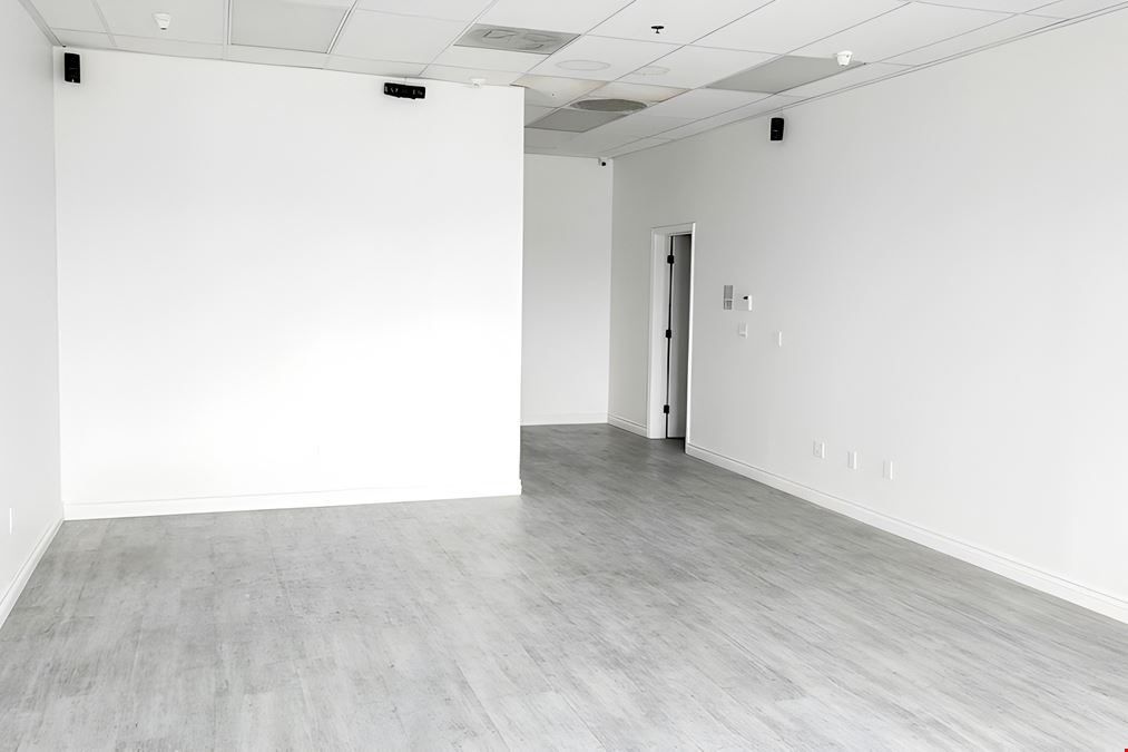 RETAIL/CREATIVE OFFICE AVAILABLE | Venice + Western