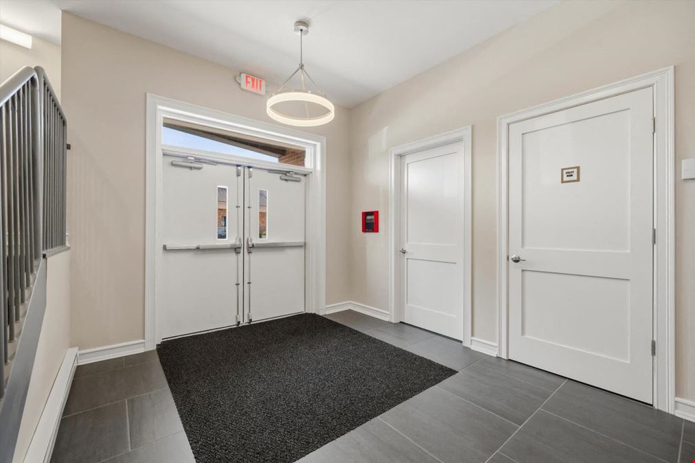 122 Greenwich Ave