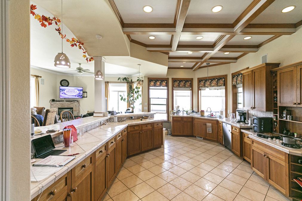 3000 Saint Thomas Drive