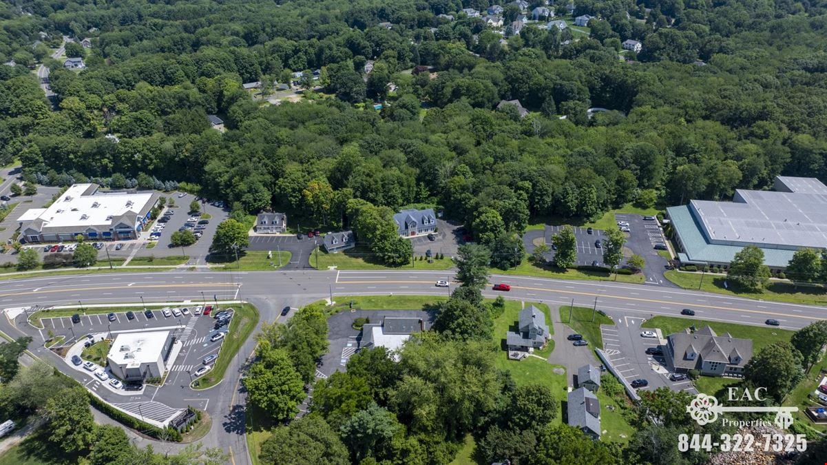 238 Monroe Turnpike, Monroe