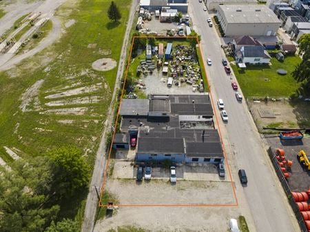 Preview of Industrial space for Sale at 1122 Deloss St