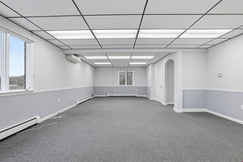 Well Located Commercial Suite for Lease in Methuen, MA
