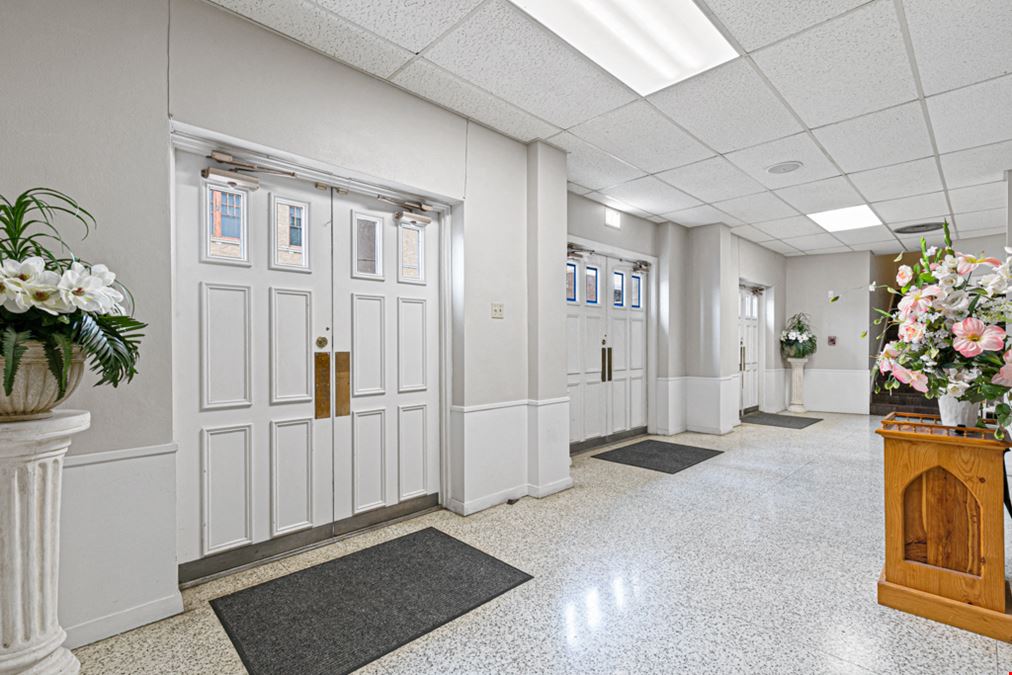 35,000 SF Church & 20,000 SF Youth Center For Sale in Downtown Greenville, TX