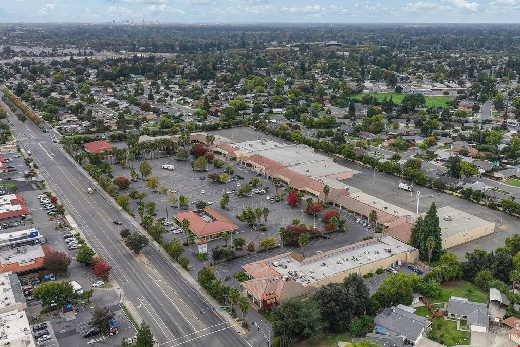 Rosemont Plaza