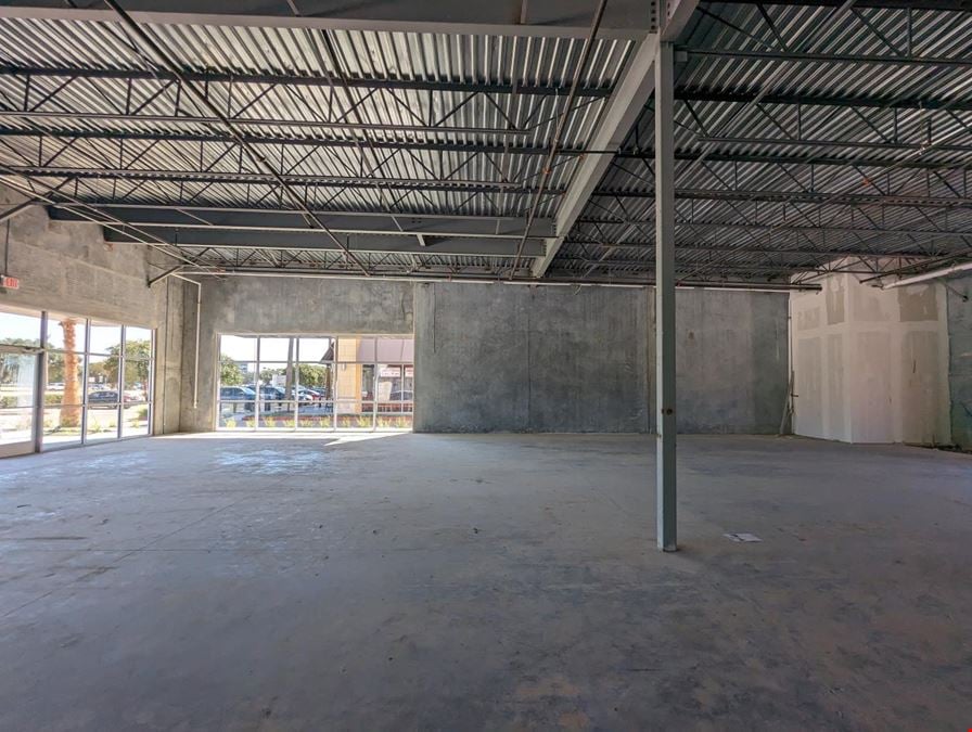 New retail center across Space Center Houston