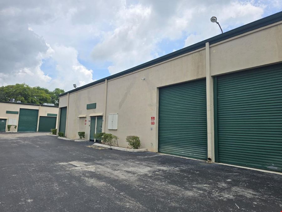 DOUBLE UNIT - Office/Warehouse/Industrial