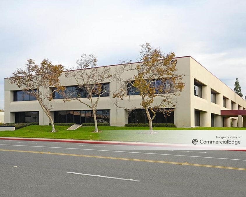 Harbor Gateway Business Center - 3550 & 3560 Hyland Avenue