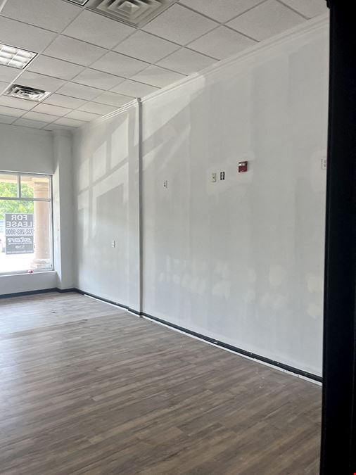 Retail Space in Five Corners Plaza