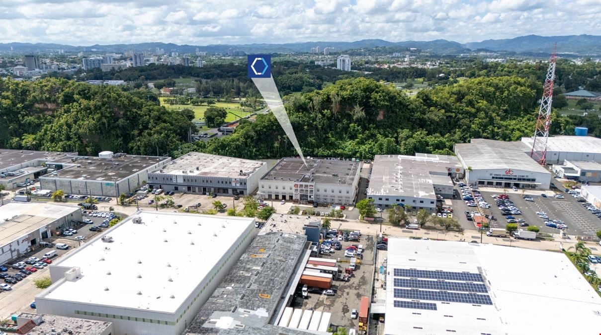 Amelia Office Building – Prime 10,000 SF for Lease in Guaynabo