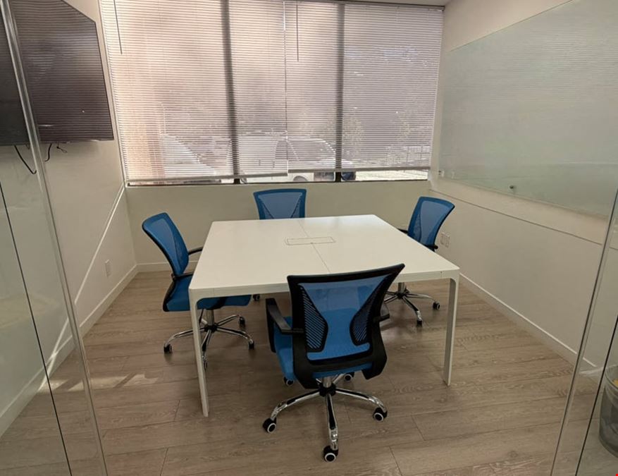 Casas Advisors