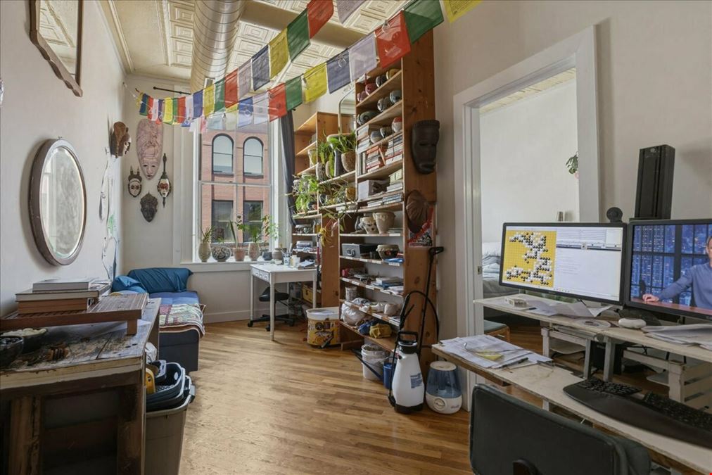 3-STORY MIXED-USE BUILDING IN DOWNTOWN STAUNTON | FULLY LEASED