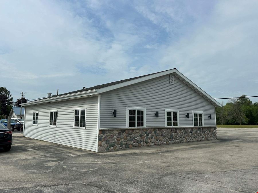 3009 Forest Ave Two Rivers WI 54241