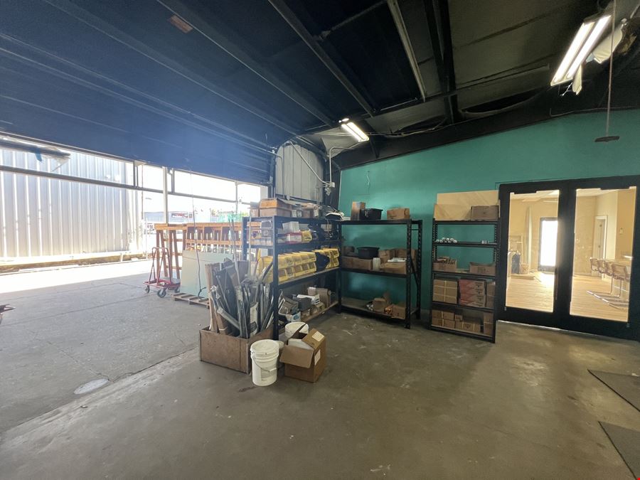 5004 SF Drew Park Industrial Warehouse