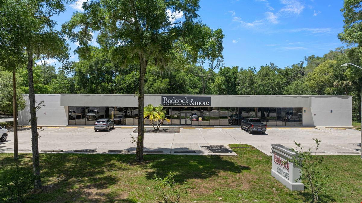 Freestanding Retail Building For Sale or Lease