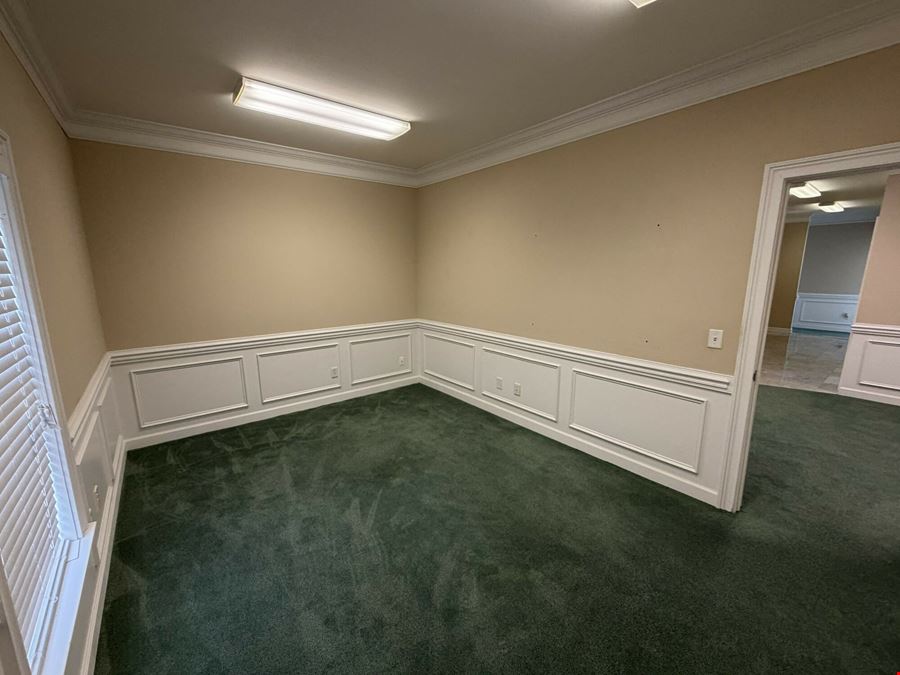 Fairmont Office Park | ±1,301 SF Class A Office Condominium | for Lease