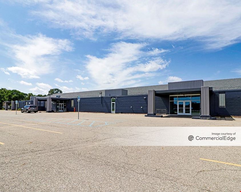 400 West Maple Road