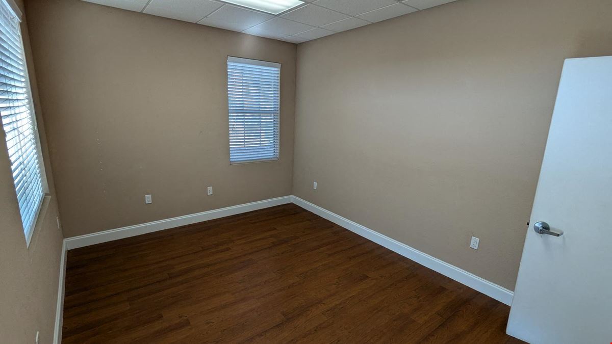 Professional, Move In Ready Offices