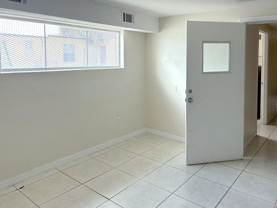 4,691 +/- SQFT FREESTANDING office space