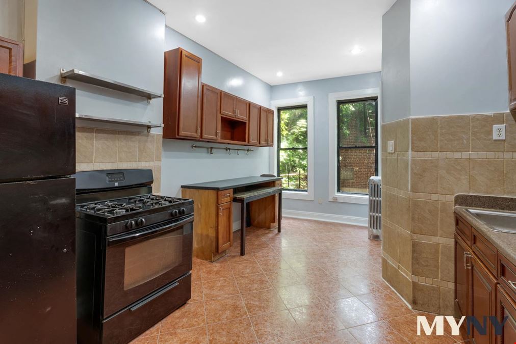1281 Nostrand Ave