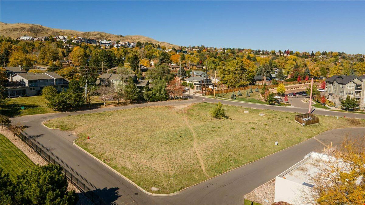 13121 W Alameda Pkwy