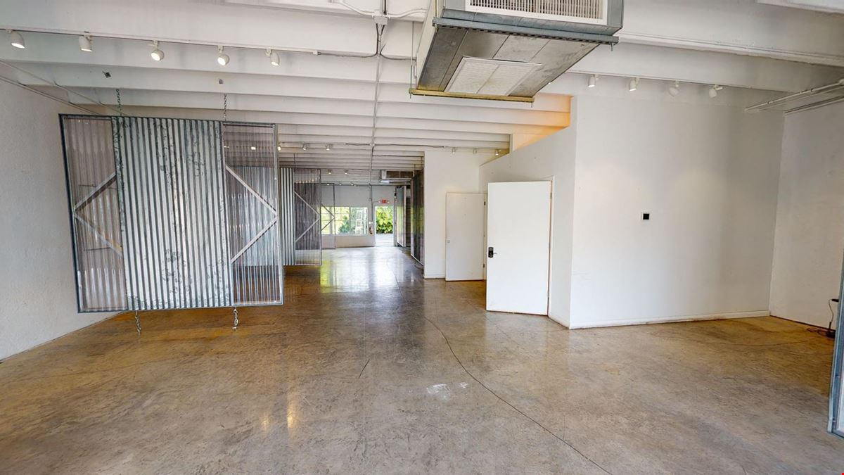 1537 NW 23 ST