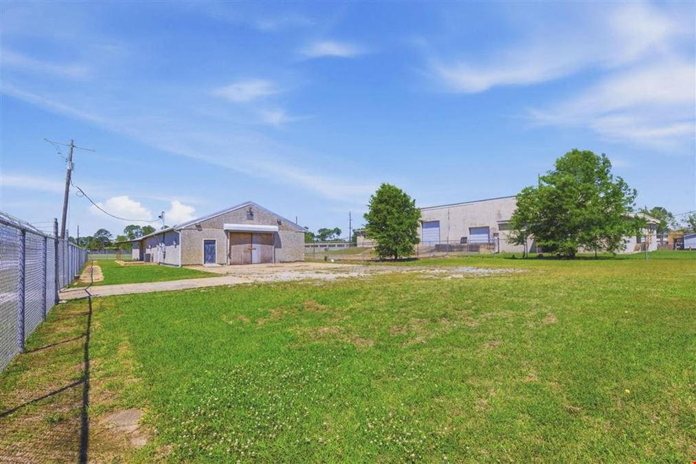1001 Main St