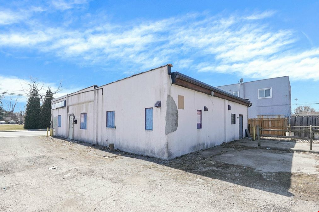900 Oakland Park Ave