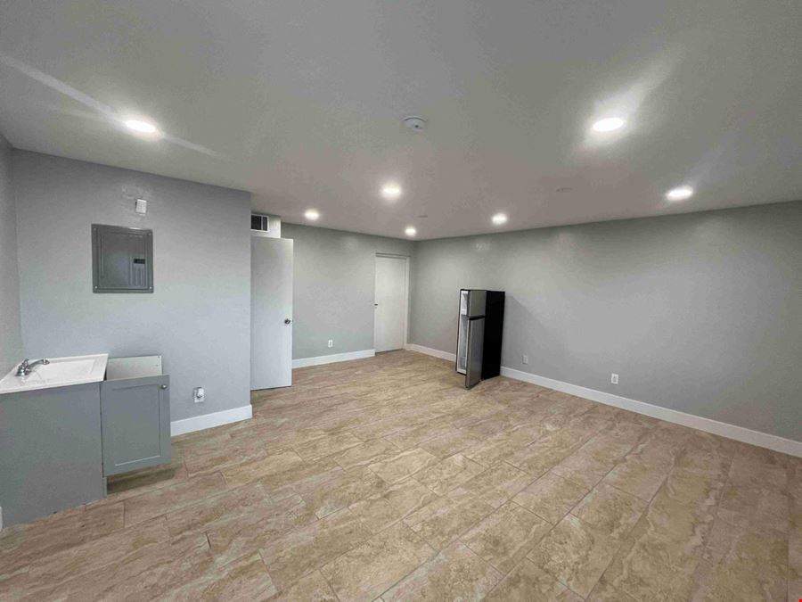 2700 Evans Ave