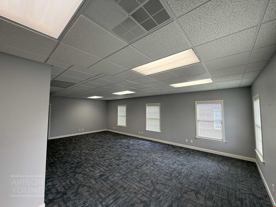3443 Pelham Rd