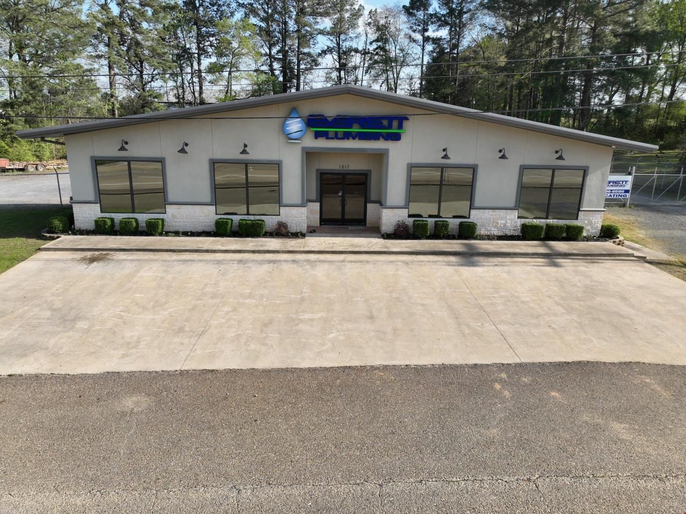 Atlanta, TX Commercial Building in Prime Location