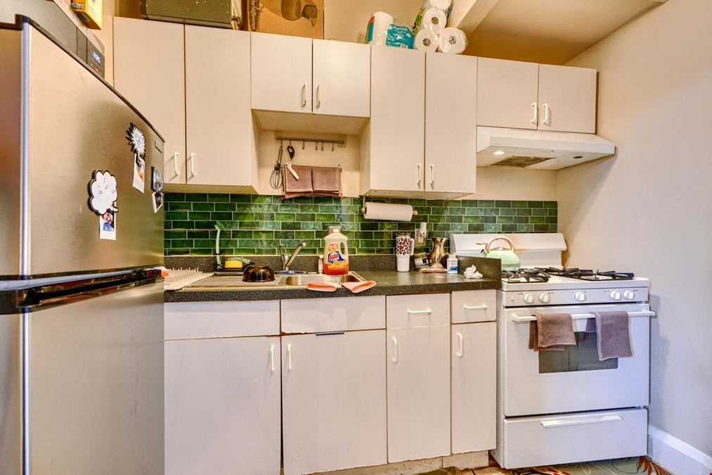 2106 Saint Paul St, 21218