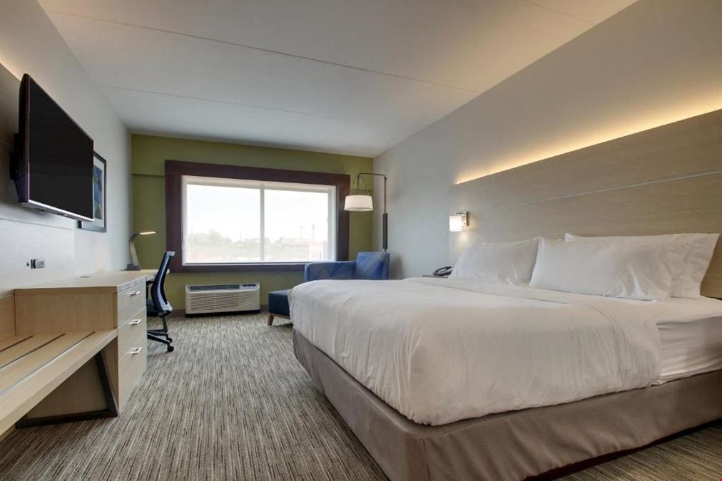 Holiday Inn Express & Suites - Elizabethtown, KY 