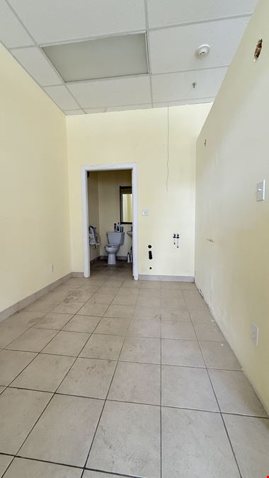 5308 Victoria Dr