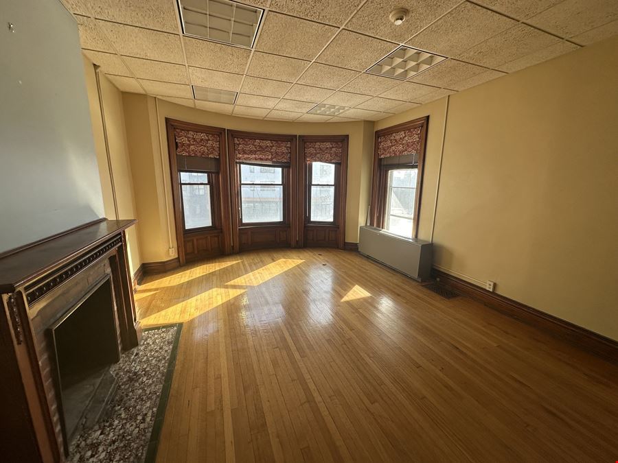 1160 Main St - 8700 +/- SF Office Building