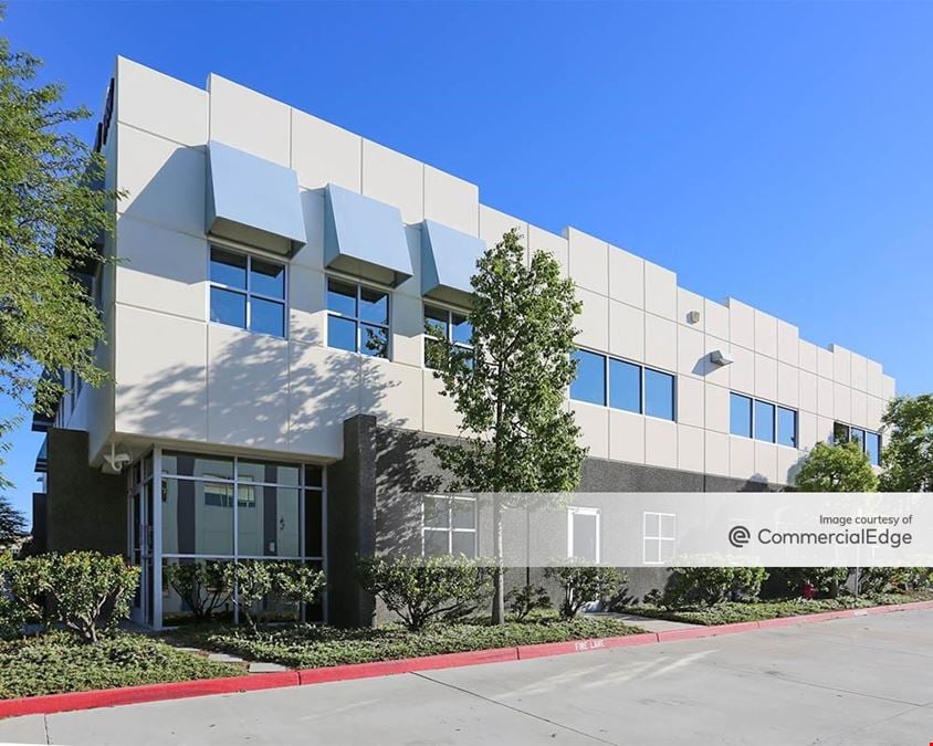 Smyth Commerce Center