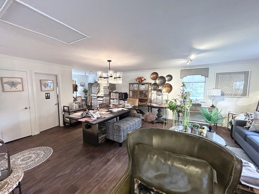 Flexible Retail/Office Space