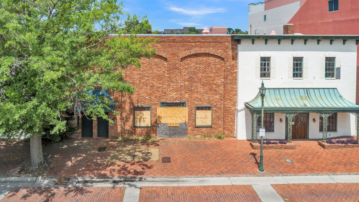 Downtown Building Restaurant & Event Venue