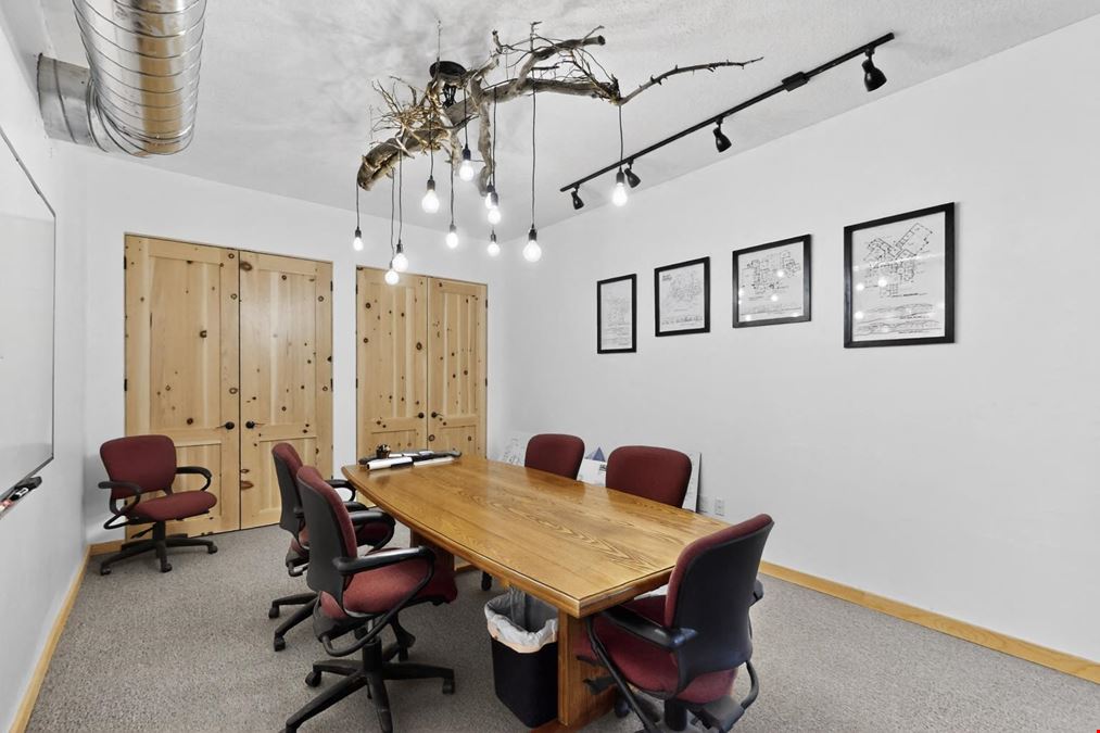 HIGH END RETAIL/OFFICE IN LOS RANCHOS