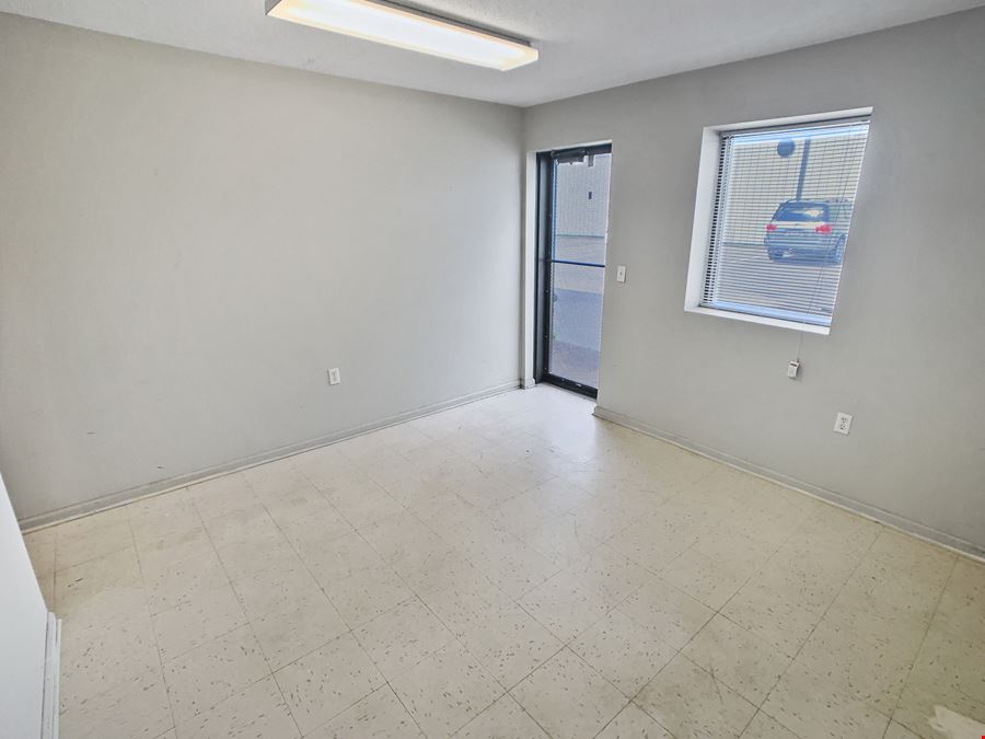 Metro Warehouse, Suite F