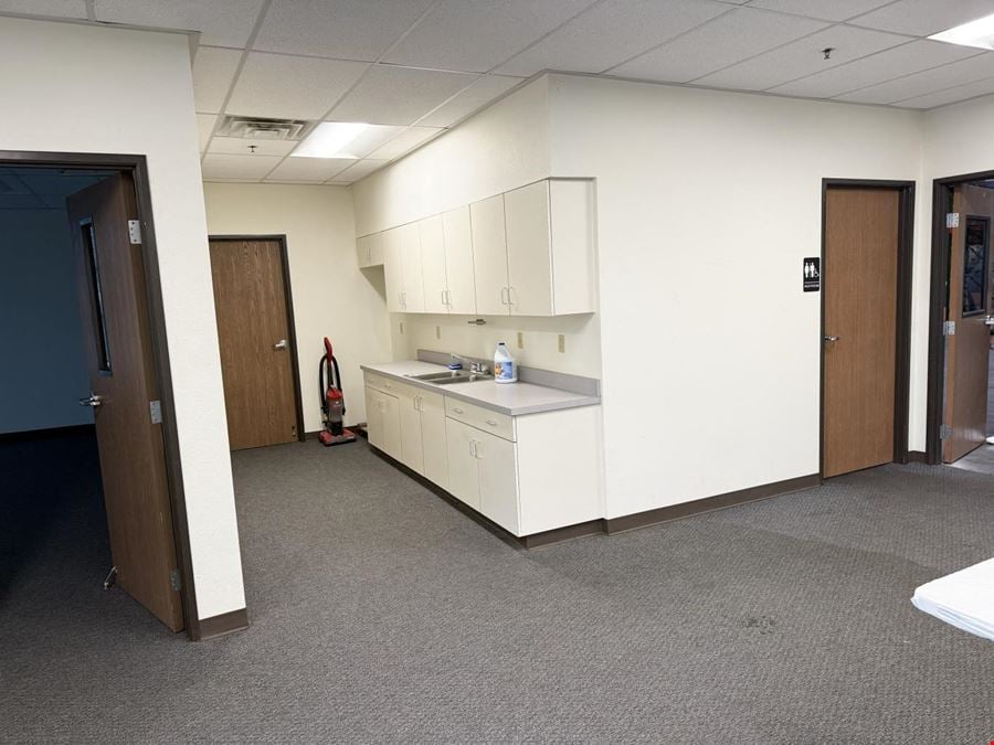 *Sublease* ±81,102 SF office / whs
