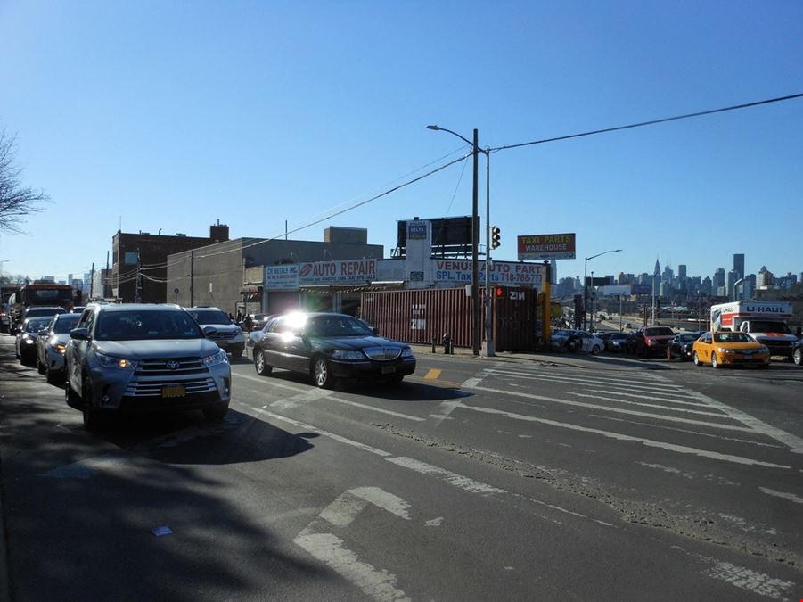 3421 Greenpoint Avenue