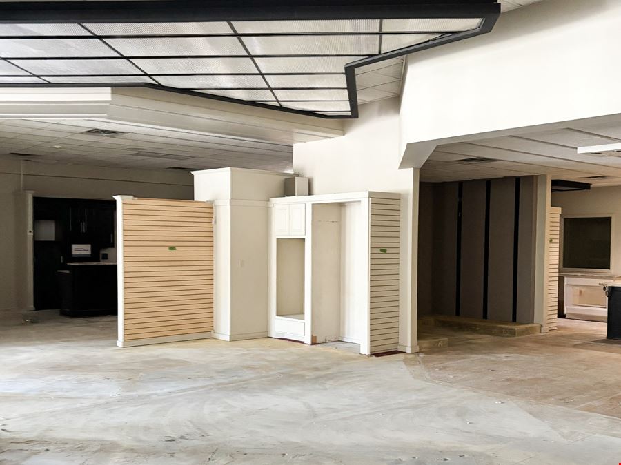 Flexible Commercial Space