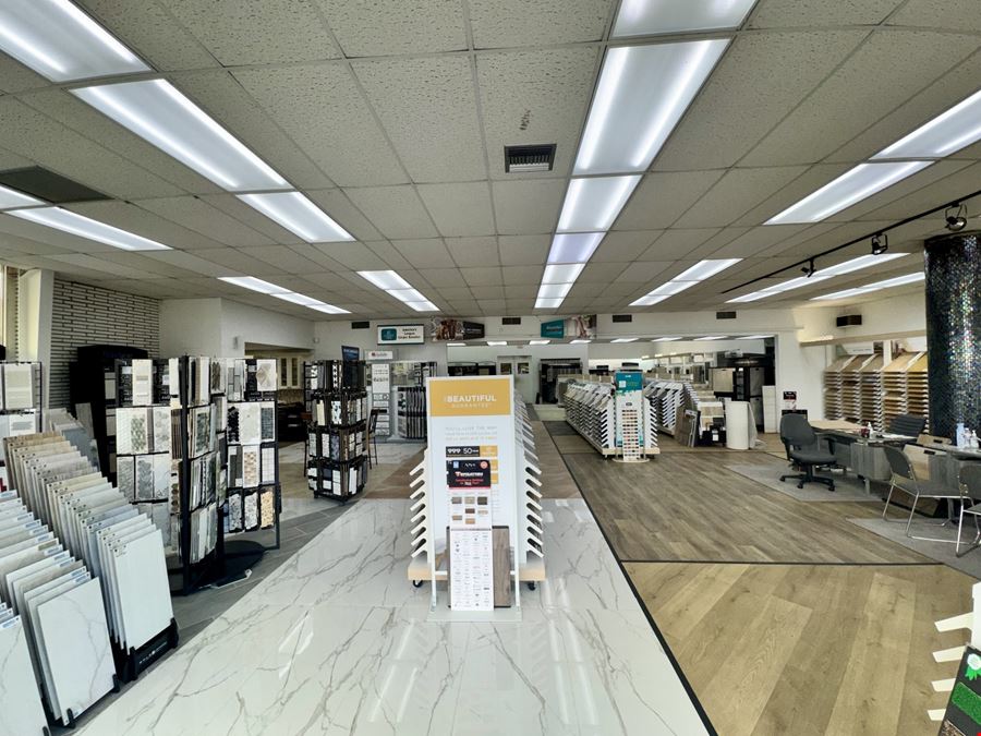 Showroom & Warehouse in Ormond Beach - 9,693 SF
