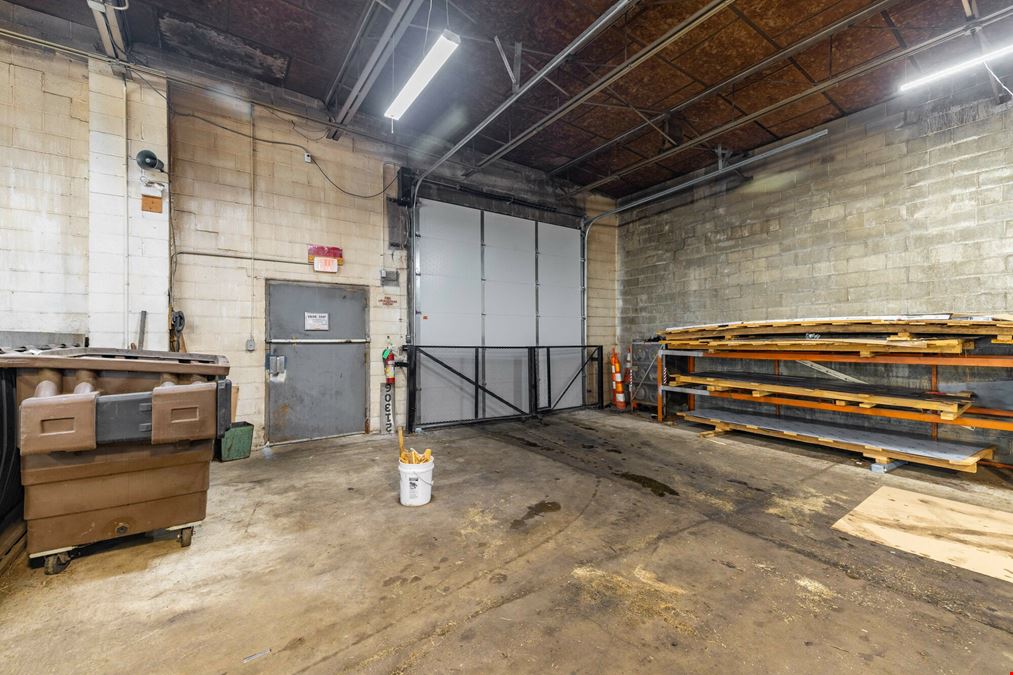 21306 John R Rd