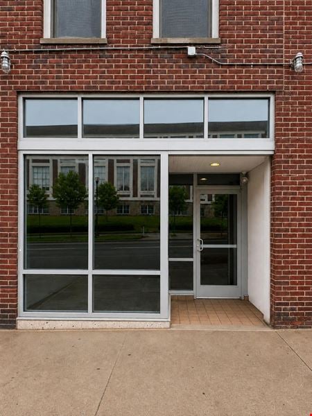 Preview of Retail space for Rent at 729 W Cross St